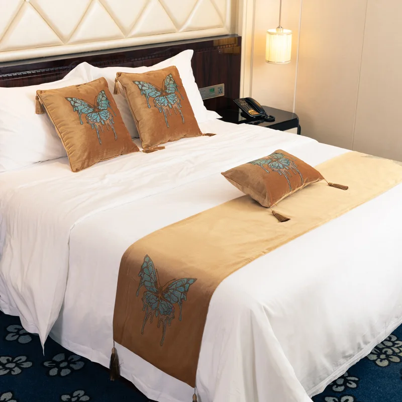 Luxury Velvet Solid Bed Runner Scarf Protector Slipcover Bed Decorative Scarf for Bedroom Hotel Wedding Room Twin/Queen/King
Luxury Velvet Solid Bed Runner Scarf Protector Slipcover Bed Decorative Scarf for Bedroom Hotel Wedding Room Twin/Queen/King