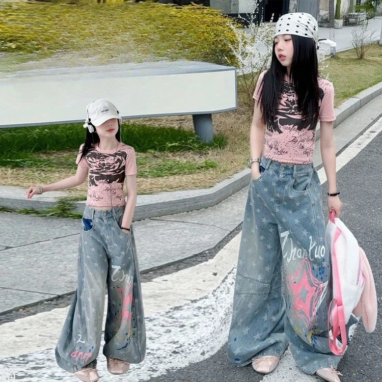 Teens Kids Girls Summer Fashion Two Piece Set Rhinestone Short Sleeve Top High Waist Ripped Jeans Hip Hop Jazz Dance Wear
Teens Kids Girls Summer Fashion Two Piece Set Rhinestone Short Sleeve Top High Waist Ripped Jeans Hip Hop Jazz Dance Wear
