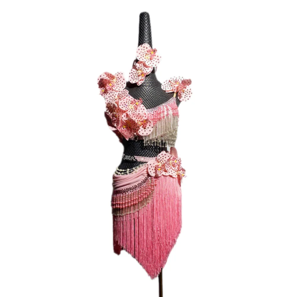 Latin Dancers, Adults, Children, High-End Customized Pearl Dresses, Ethnic Style Printed Tango Samba AB Stone Performance Dress
Latin Dancers, Adults, Children, High-End Customized Pearl Dresses, Ethnic Style Printed Tango Samba AB Stone Performance Dress