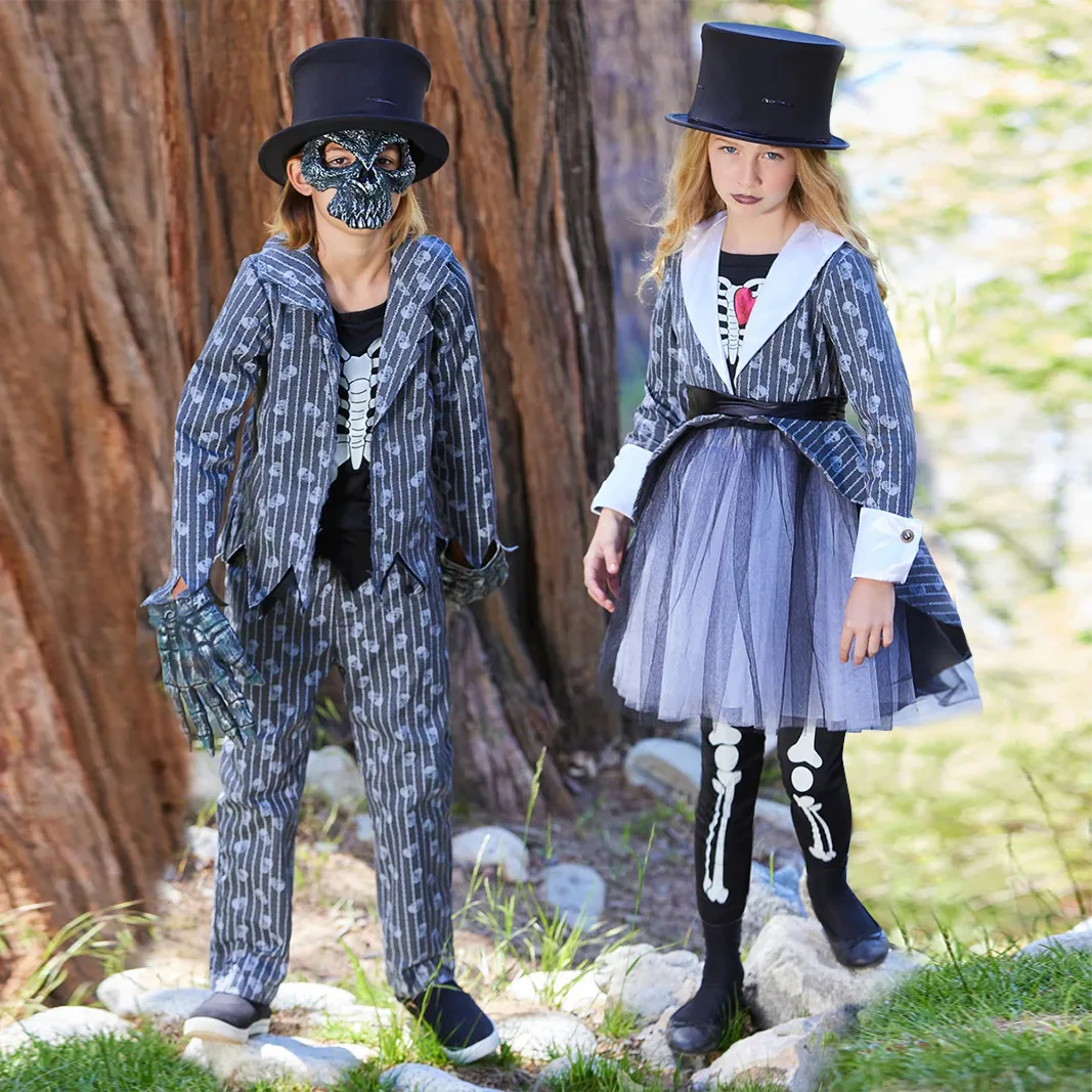 New Halloween Performance Costume Skeleton Suit Children's Dress Stage Cosplay Performance Costume For Role-playing.
New Halloween Performance Costume Skeleton Suit Children's Dress Stage Cosplay Performance Costume For Role-playing.