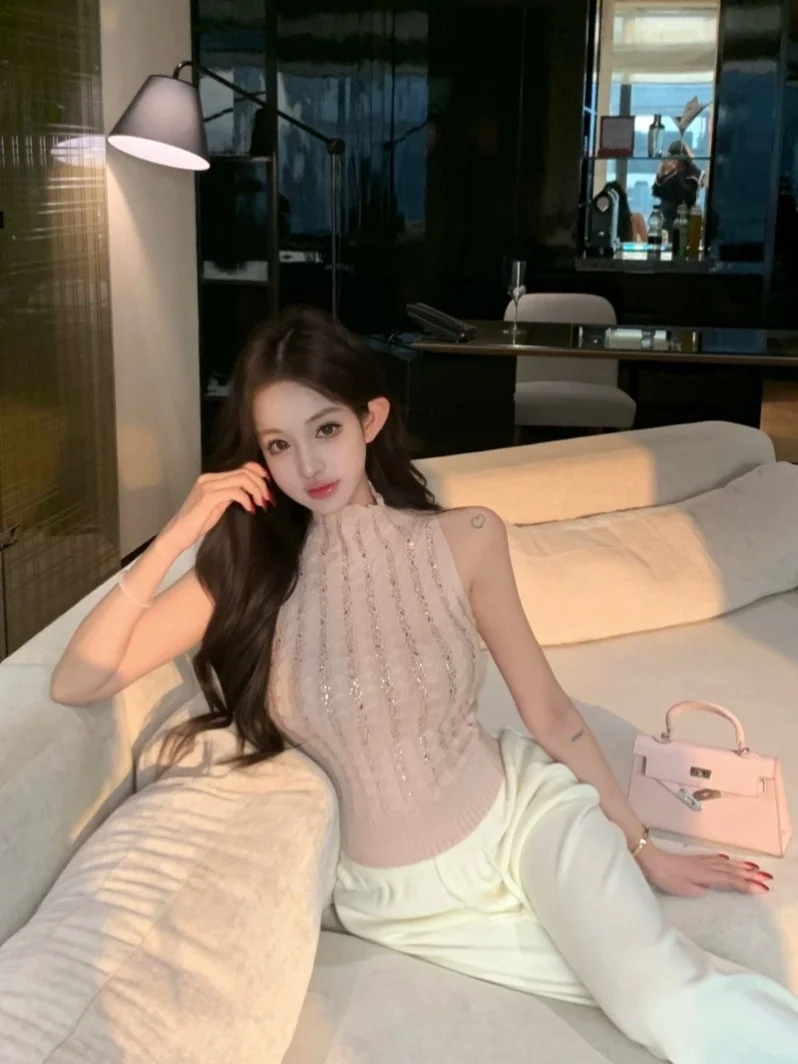 Kumikumi Women's Knitted Vest And Straight Leg Pants Two Piece Set Elastic Waist Summer Casual Wear Half High Collar Diamond
Kumikumi Women's Knitted Vest And Straight Leg Pants Two Piece Set Elastic Waist Summer Casual Wear Half High Collar Diamond