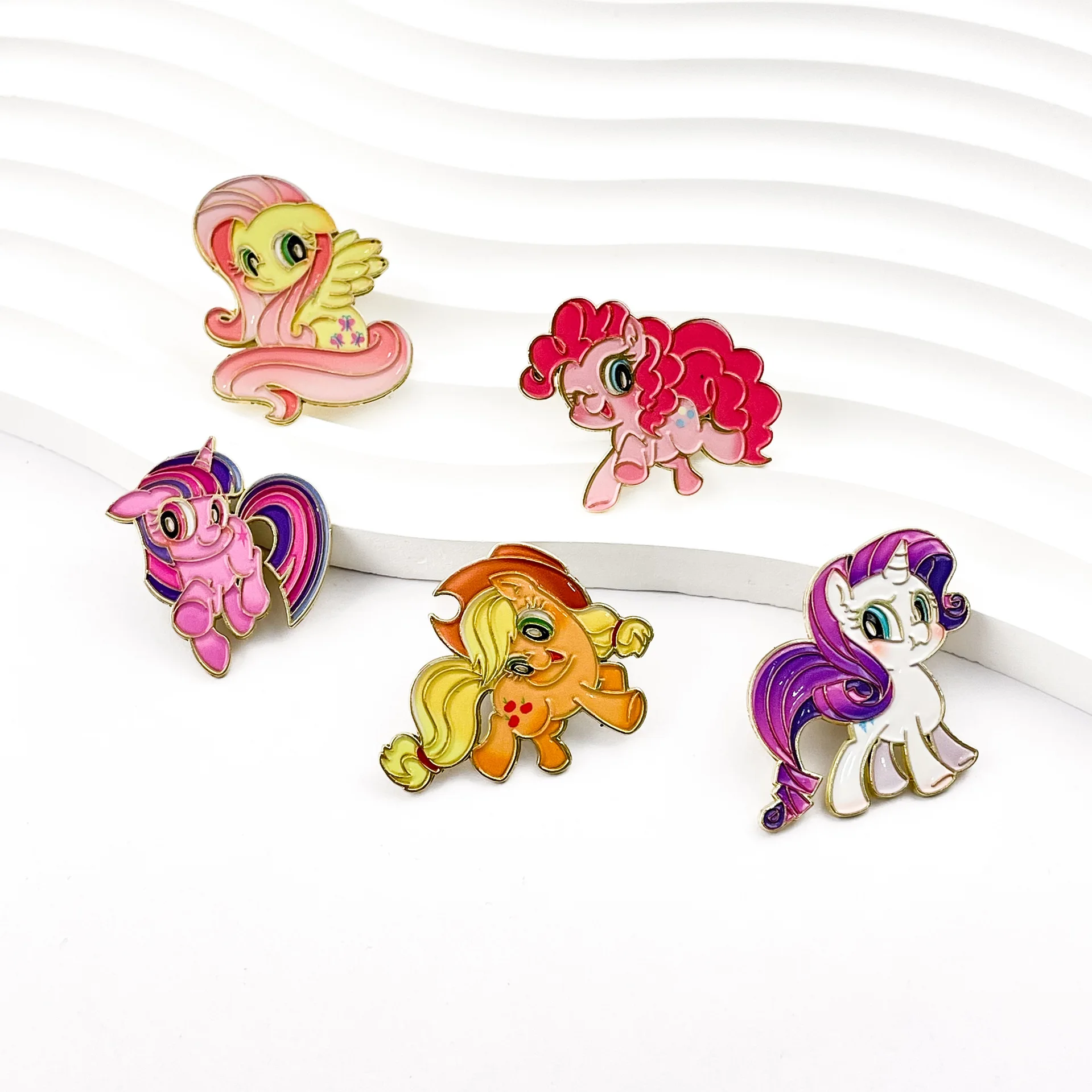 My Little Pony Brooch Metal Badge Cartoon Anime Purple Joy Couple Backpack Decoration Pencil Case Accessories Small Gifts
My Little Pony Brooch Metal Badge Cartoon Anime Purple Joy Couple Backpack Decoration Pencil Case Accessories Small Gifts