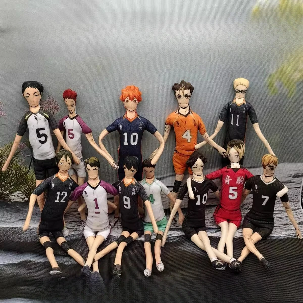 28 см игра Kozume Kenma Kuroo Tetsurou Shoyo Hinata Tobio Kageyama плюшевая кукла аниме мягкая фигурка мягкая игрушка для косплея в подарок 
28 см игра Kozume Kenma Kuroo Tetsurou Shoyo Hinata Tobio Kageyama плюшевая кукла аниме мягкая фигурка мягкая игрушка для косплея в подарок