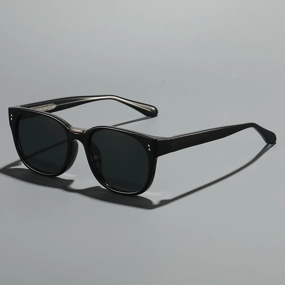 Retro Rectangular Sunglasses Fashionable Street Style Sunglasses for Women High-end and Luxurious Outdoor Street Style Glasses
Retro Rectangular Sunglasses Fashionable Street Style Sunglasses for Women High-end and Luxurious Outdoor Street Style Glasses