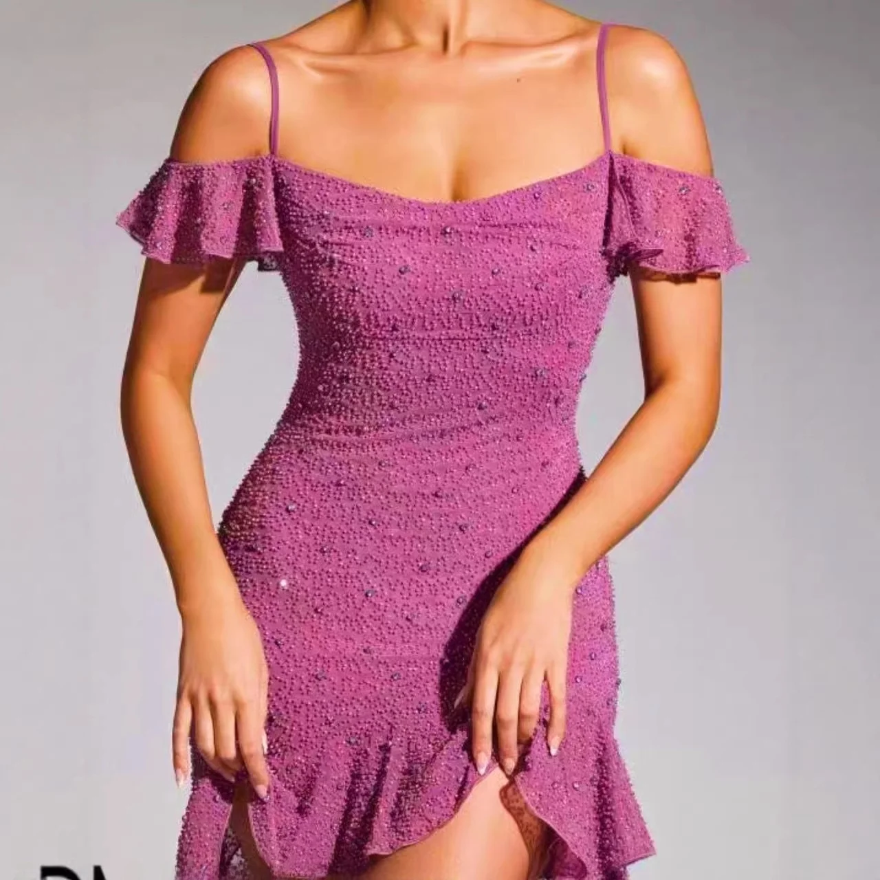 Sexy Mesh Asymmetrical Cross-Border New Women's Dress Mid-Waist Knitted Gown for Parties And Special Occasions Thickened No-S...
Sexy Mesh Asymmetrical Cross-Border New Women's Dress Mid-Waist Knitted Gown for Parties And Special Occasions Thickened No-S...