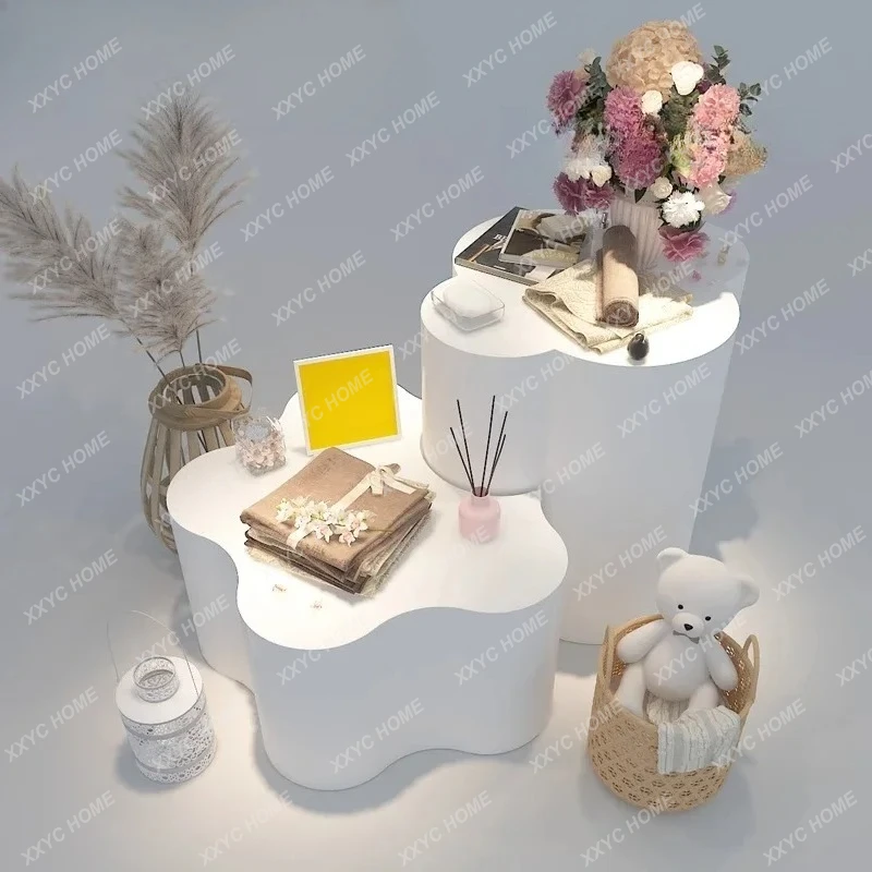 Clothing Store Nakajima Display Table High And Low Water Table Display Table Middle
Clothing Store Nakajima Display Table High And Low Water Table Display Table Middle
