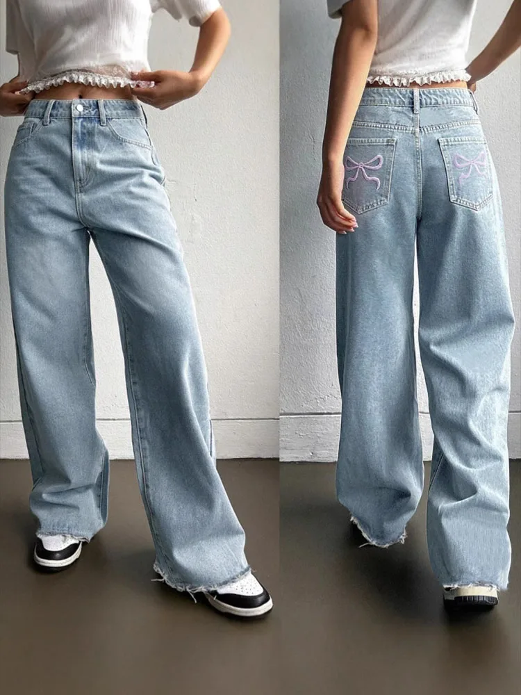 Светло-голубые потертые джинсы с вышивкой в виде узла-бабочки, женские весенне-летние американские прямые свободные широкие брюки с высокой талией
Светло-голубые потертые джинсы с вышивкой в виде узла-бабочки, женские весенне-летние американские прямые свободные широкие брюки с высокой талией