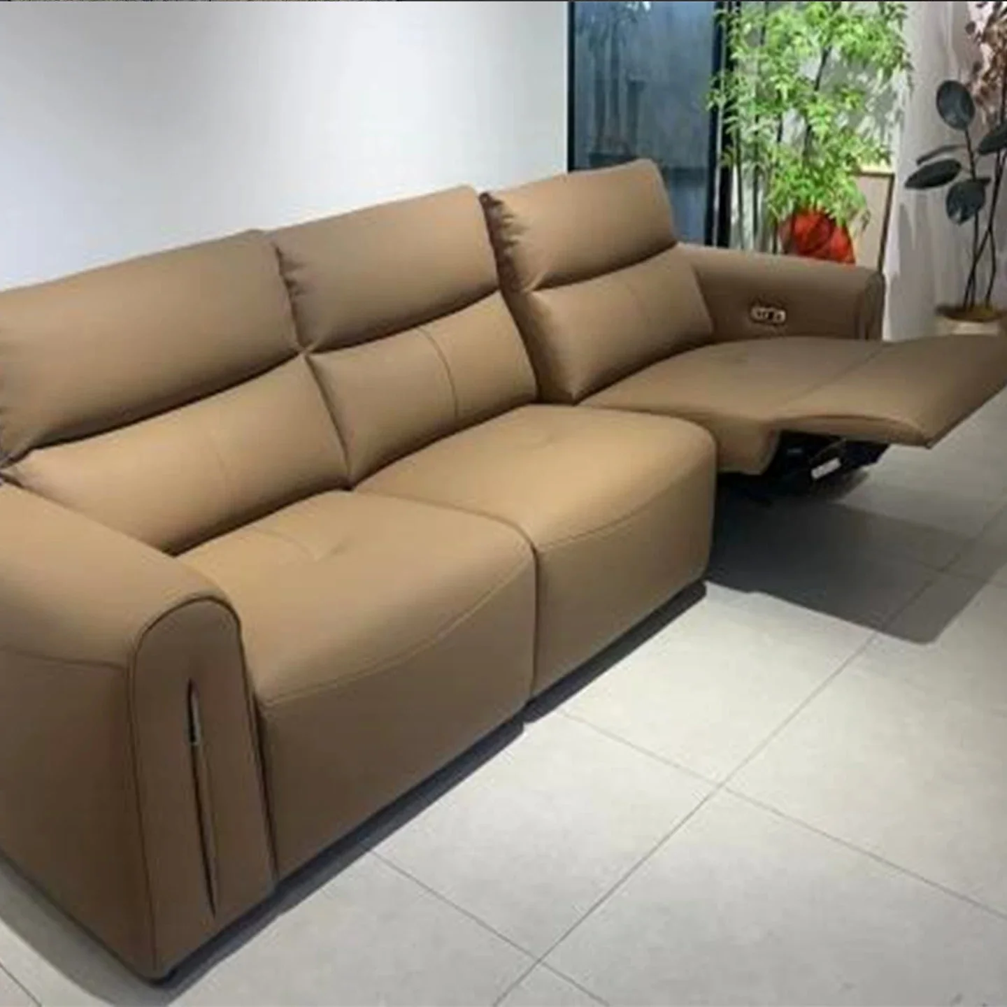 MANBAS Italian Genuine Leather Power Recliner Sofa, Electric Sectional Couch with Adjustable Headrests, Modern Home Theater Sofa
MANBAS Italian Genuine Leather Power Recliner Sofa, Electric Sectional Couch with Adjustable Headrests, Modern Home Theater Sofa