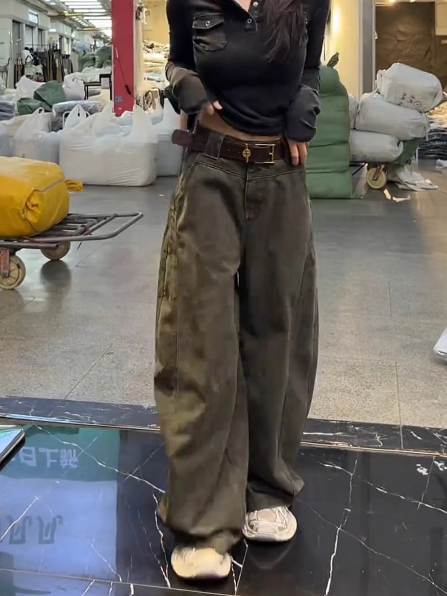 Military Green Wide Leg Pants Women's Loose Fit Cargo Trousers Summer Deconstructed American Retro Straight Micro Flared Jeans
Military Green Wide Leg Pants Women's Loose Fit Cargo Trousers Summer Deconstructed American Retro Straight Micro Flared Jeans