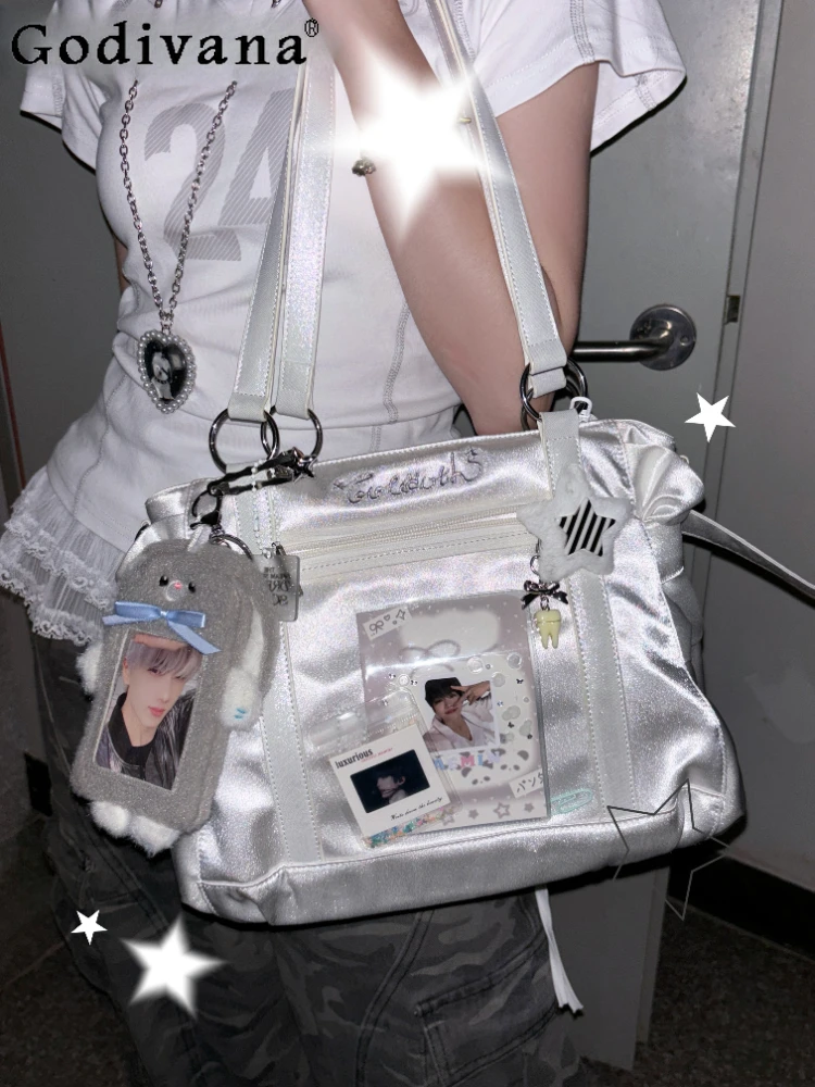 Милая милая японская оригинальная сумка через плечо в стиле Лолиты, большая вместительная атласная сумка для повседневных поездок, униформа JK, сумка через плечо для женщин 
Милая милая японская оригинальная сумка через плечо в стиле Лолиты, большая вместительная атласная сумка для повседневных поездок, униформа JK, сумка через плечо для женщин