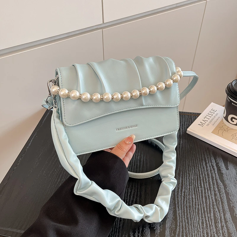 Small Leather Armpit Bags for Women Retro Pearl Chain Shoulder Crossbody Bag Ladies Brand Fashion Underarm Handbags And Purse
Small Leather Armpit Bags for Women Retro Pearl Chain Shoulder Crossbody Bag Ladies Brand Fashion Underarm Handbags And Purse
