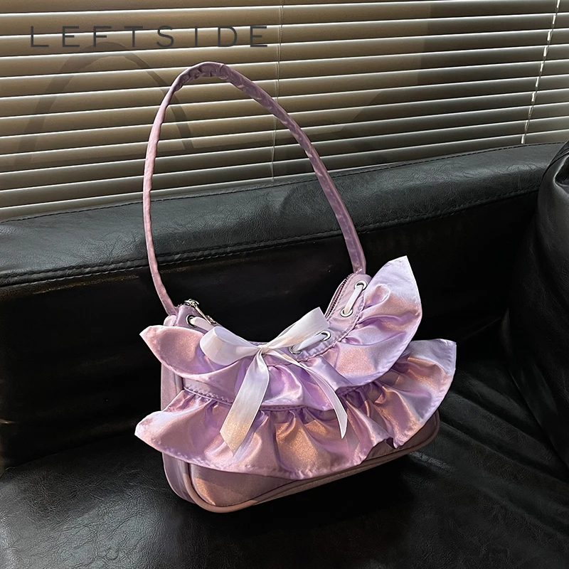 LEFTSIDE Design Small Soft Cloth Shoulder Bag for Women 2025 Trend Korean Fashion Travel Sweet Underarm Handbags and Purses
LEFTSIDE Design Small Soft Cloth Shoulder Bag for Women 2025 Trend Korean Fashion Travel Sweet Underarm Handbags and Purses