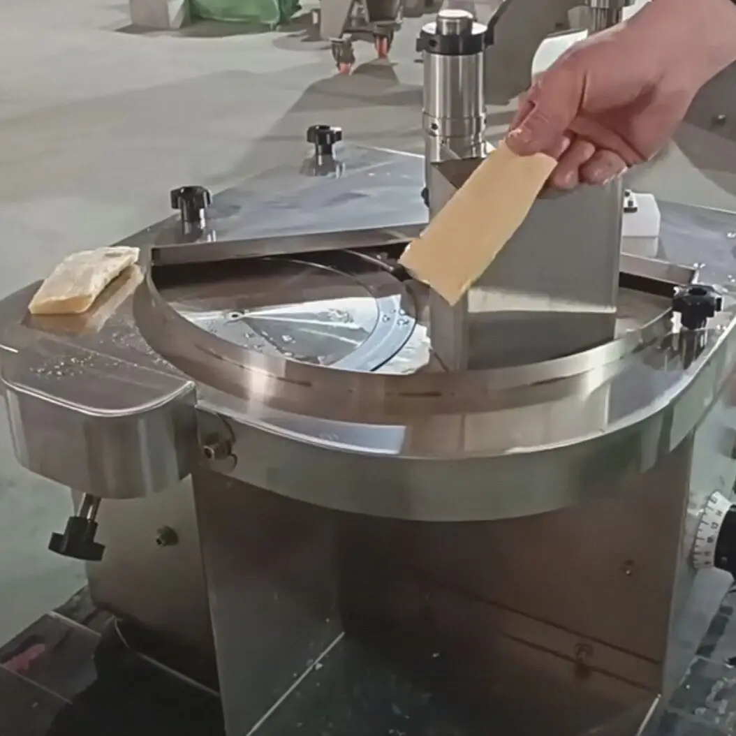 Автоматическая машина для резки мяса, баранины, машина для нарезки свежей говядины, вяленая нарезка, машина для изготовления чешуек, свинины, куриной груди
Автоматическая машина для резки мяса, баранины, машина для нарезки свежей говядины, вяленая нарезка, машина для изготовления чешуек, свинины, куриной груди