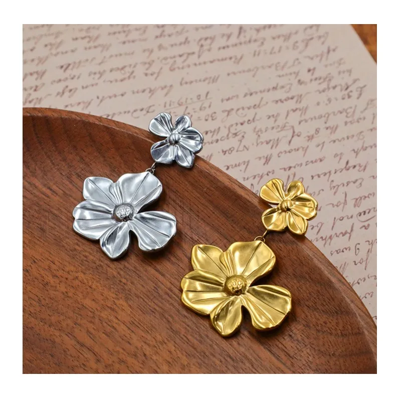 Personalized Popular Hot Sale, High-end Simple Ear Jewelry, Stainless Steel Flower Stud Earrings for Women
Personalized Popular Hot Sale, High-end Simple Ear Jewelry, Stainless Steel Flower Stud Earrings for Women