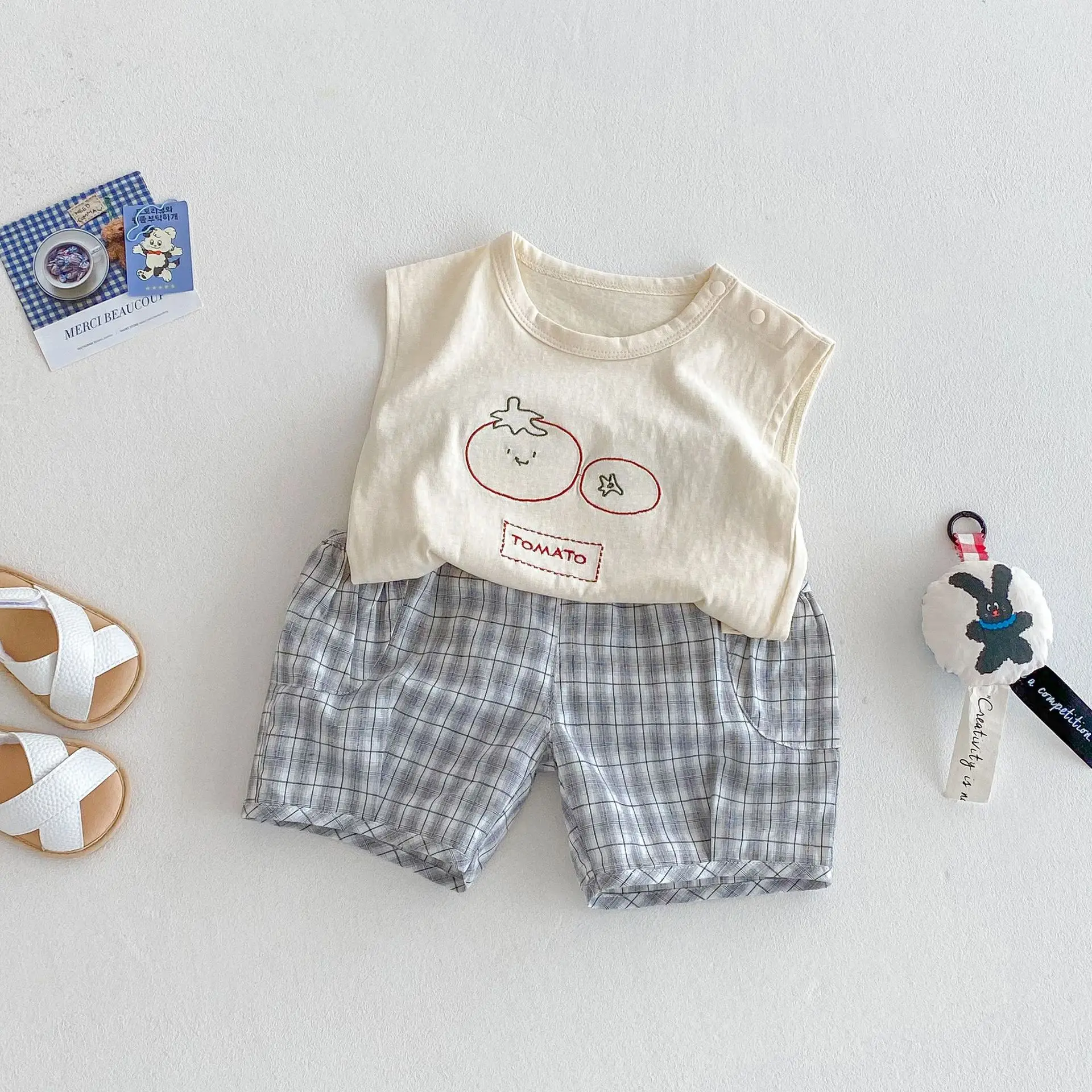 Children's Cartoon Tank Top 2025 New Summer Boys' Korean Edition Sleeveless T-shirt Baby Fashion Checkered Shorts
Children's Cartoon Tank Top 2025 New Summer Boys' Korean Edition Sleeveless T-shirt Baby Fashion Checkered Shorts