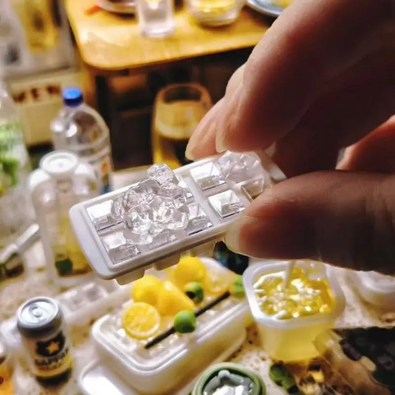 2 шт./компл. миниатюрный кукольный домик для еды, совок для льда с коробкой для хранения льда, модель для девочек, детская кукла, игрушки, аксессуары
2 шт./компл. миниатюрный кукольный домик для еды, совок для льда с коробкой для хранения льда, модель для девочек, детская кукла, игрушки, аксессуары