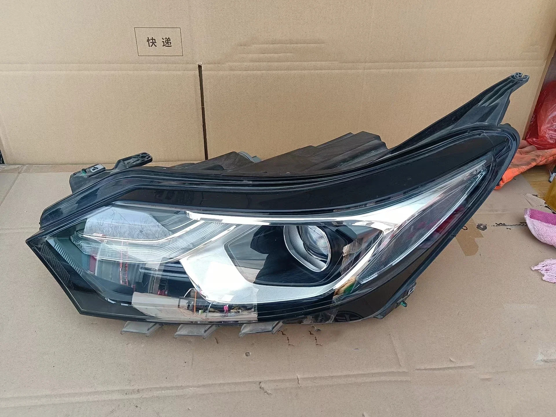 LED Headlight for Chevrolet Equinox 2017-19 DRL Daytime Running Light Turn Signal car accessories accesorios para auto 2pcs
LED Headlight for Chevrolet Equinox 2017-19 DRL Daytime Running Light Turn Signal car accessories accesorios para auto 2pcs