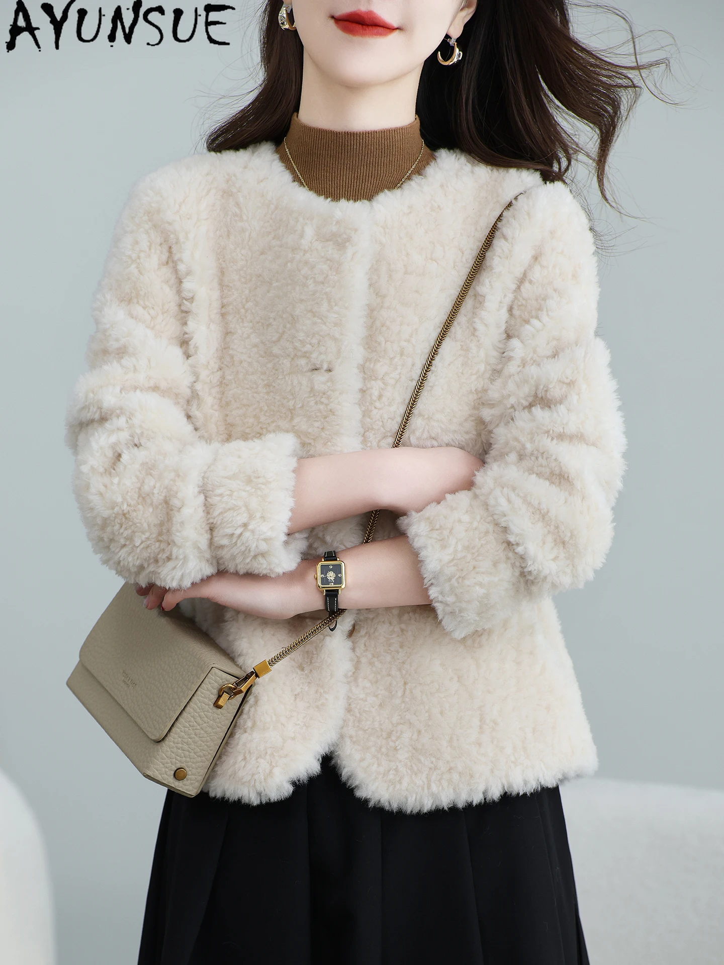 AYUNSUE 100% Wool Fur Coat Women 2025 Short Style Sheep Shearling Jacket Winter Clothing Female Пальто Женское Composite Fur
AYUNSUE 100% Wool Fur Coat Women 2025 Short Style Sheep Shearling Jacket Winter Clothing Female Пальто Женское Composite Fur