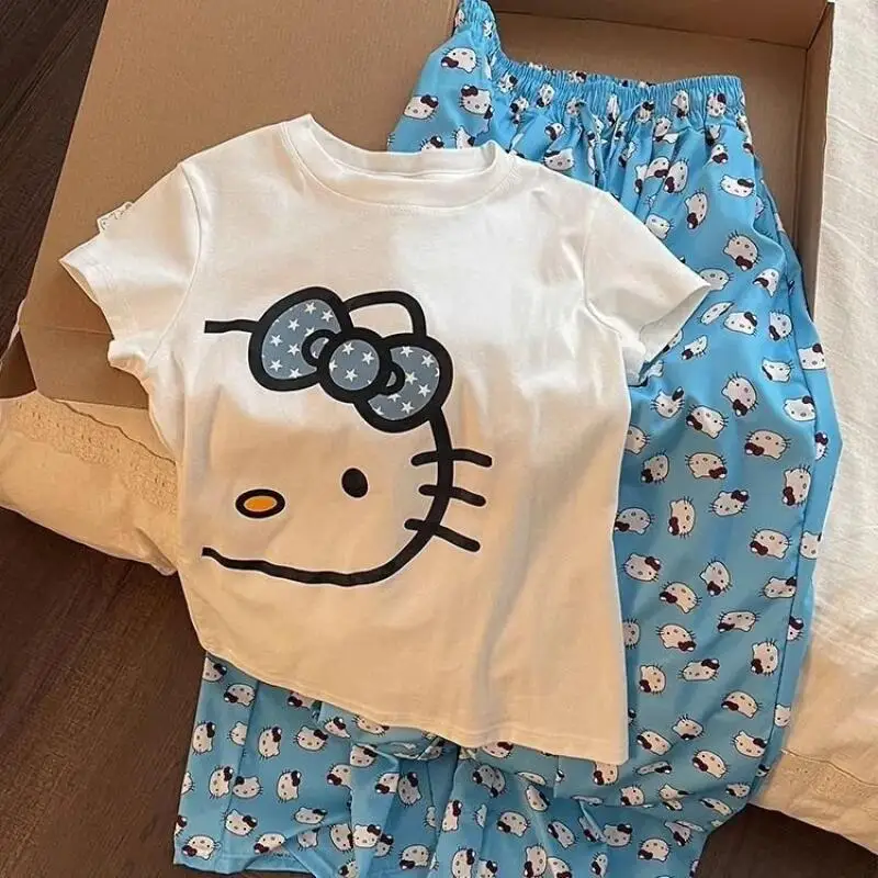 Новые пижамы Sanrio: милая домашняя одежда с коротким рукавом и принтом Hello Kitty, свободный крой, простой и стильный дизайн, хит продаж
Новые пижамы Sanrio: милая домашняя одежда с коротким рукавом и принтом Hello Kitty, свободный крой, простой и стильный дизайн, хит продаж