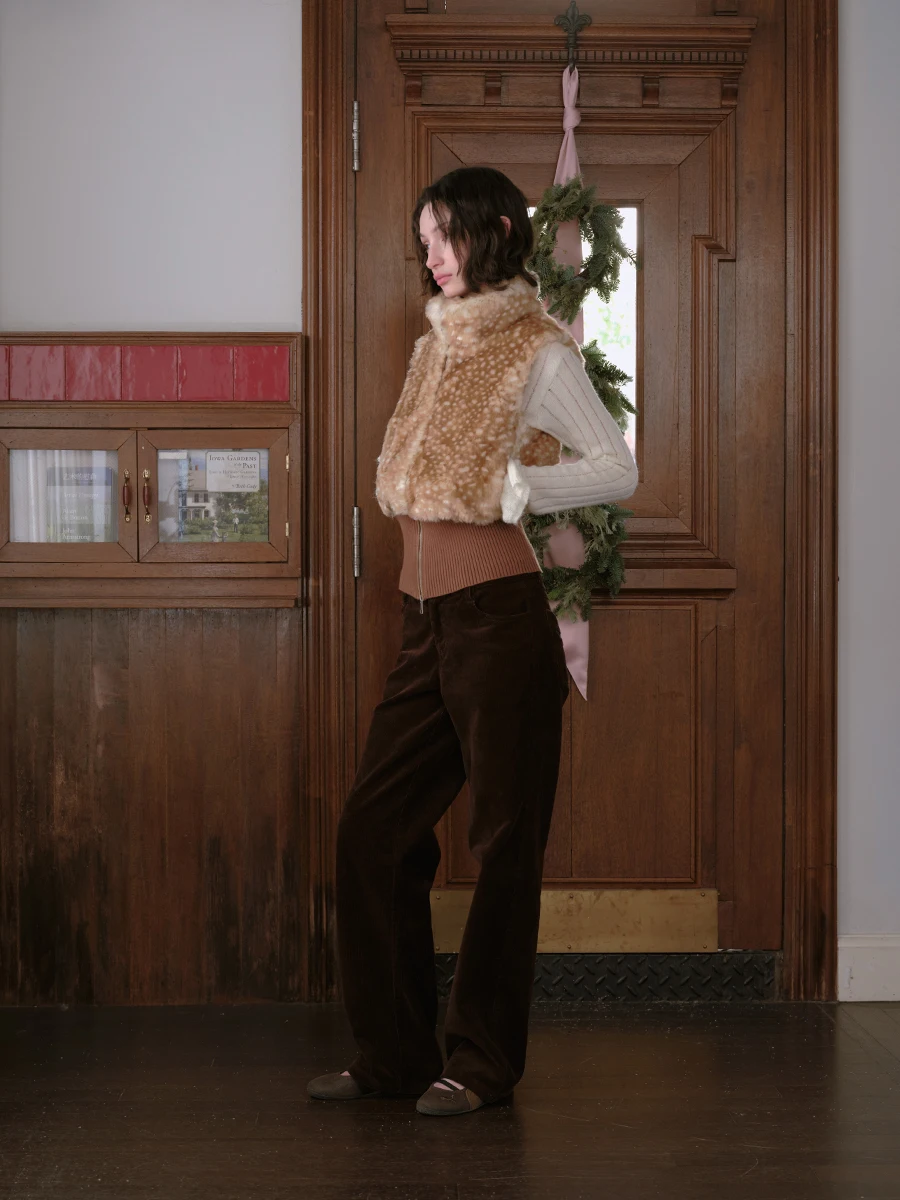 DKZ Khaki Deer Patterned Faux Fur Vest Women's Vintage High Collar Layering Warm Top Commute Sle Thiened Winter Jaet
DKZ Khaki Deer Patterned Faux Fur Vest Women's Vintage High Collar Layering Warm Top Commute Sle Thiened Winter Jaet