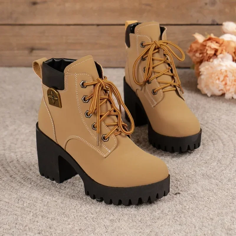 Fashionable Suede High Top Women's Boots 2024 New Casual Thick Heel Thick Sole Short Boots for Women
Fashionable Suede High Top Women's Boots 2024 New Casual Thick Heel Thick Sole Short Boots for Women