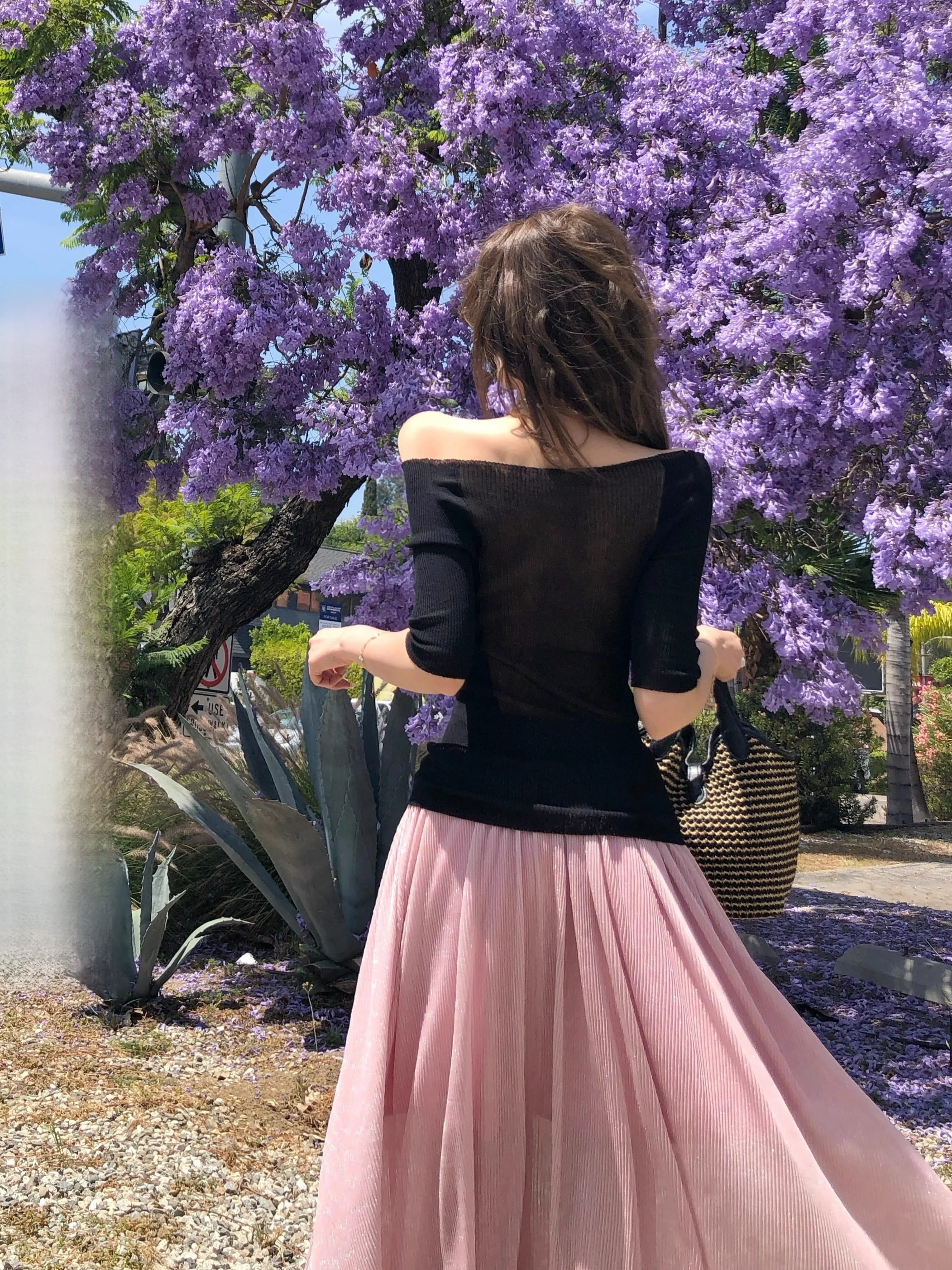 Новая женская летняя футболка Ele с полуоткрытым плечом, приталенная, из хлопка, с длинным рукавом, простой дизайн
Новая женская летняя футболка Ele с полуоткрытым плечом, приталенная, из хлопка, с длинным рукавом, простой дизайн