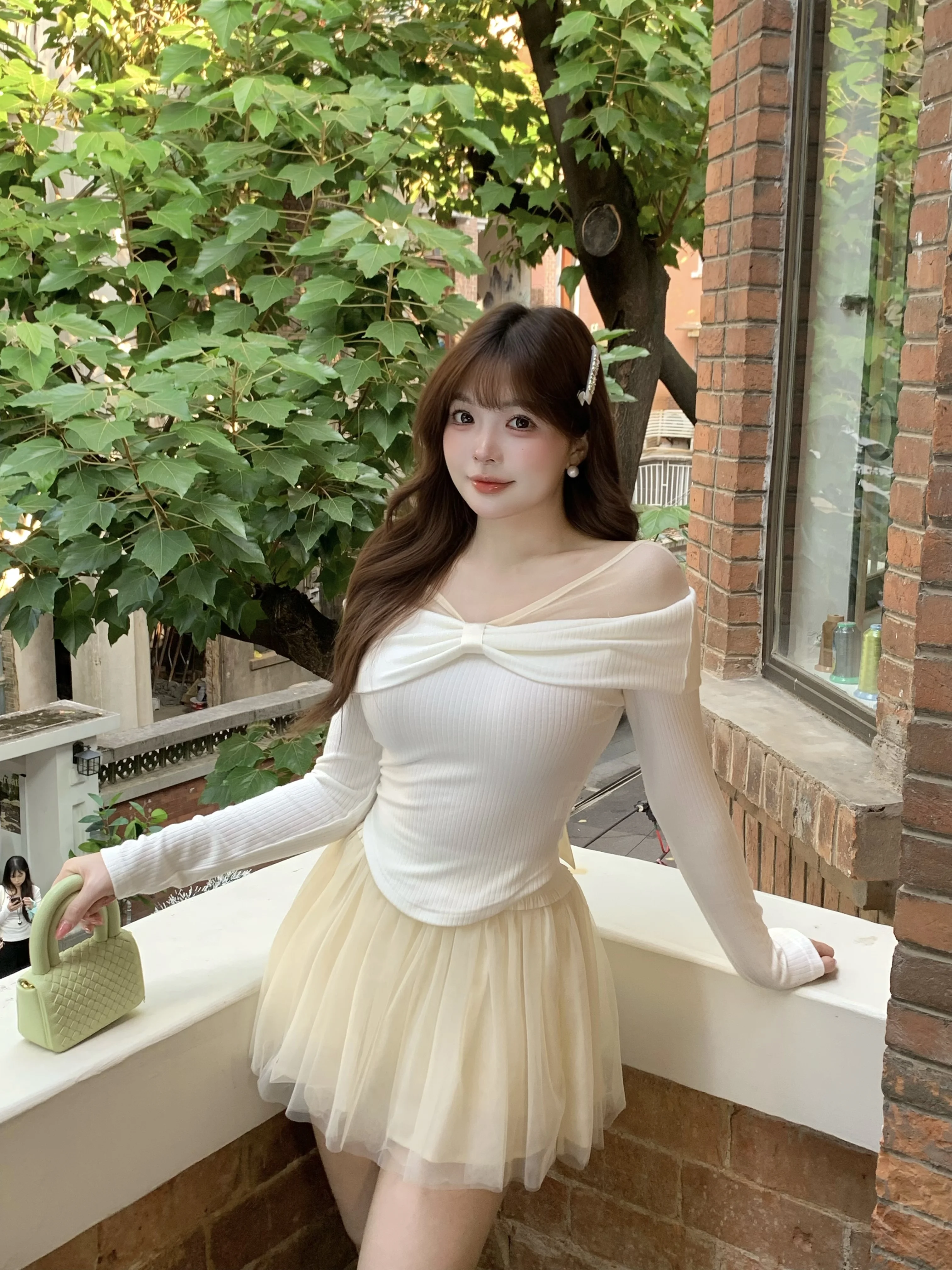 Cute Face Hero Lady Winter New Style Pure Desire Backless Knot One Shoulder Mesh Splicing Top Women's Fashion
Cute Face Hero Lady Winter New Style Pure Desire Backless Knot One Shoulder Mesh Splicing Top Women's Fashion