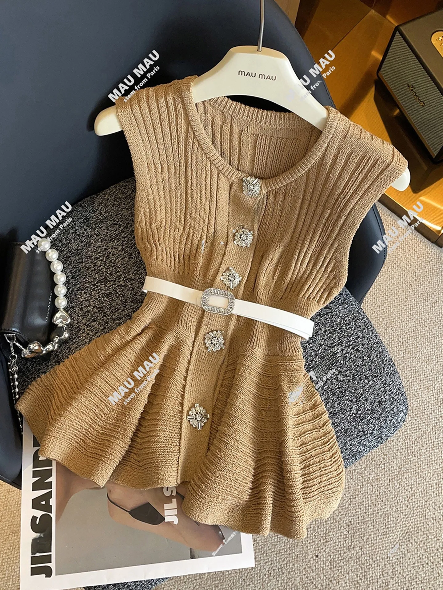 High-End Women's Knitted Open Cardigan ort Sve Waist-Cinching Diamond Button Sle Autumn Faion Simple Commute Sle
High-End Women's Knitted Open Cardigan ort Sve Waist-Cinching Diamond Button Sle Autumn Faion Simple Commute Sle