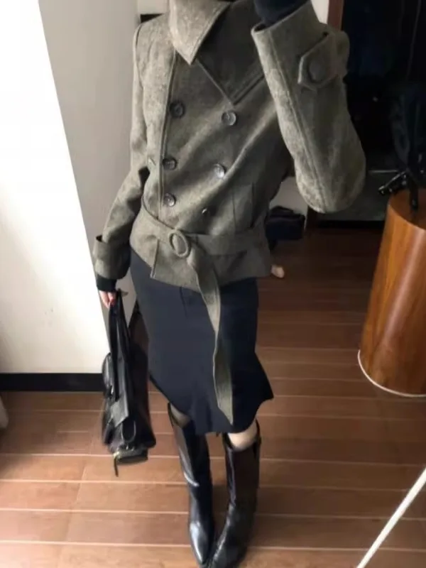 Retro Gentle High-End Feel Waist-Cinching Woolen Coat ort Faionable Elegance Women's Winter Outerwear Korean Sle
Retro Gentle High-End Feel Waist-Cinching Woolen Coat ort Faionable Elegance Women's Winter Outerwear Korean Sle