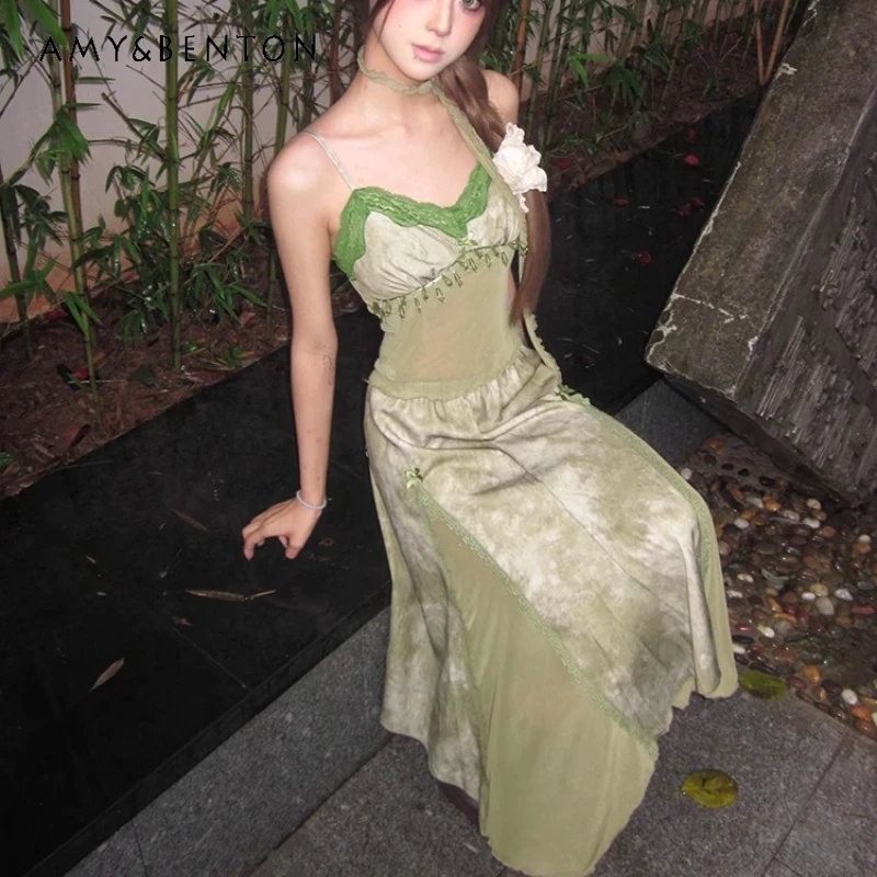 Japanese Summer Tube Top Frilly Splicing Fabric Waist Thin Wasteland Wind Green Vintage Subculture Suspender Dress For Women
Japanese Summer Tube Top Frilly Splicing Fabric Waist Thin Wasteland Wind Green Vintage Subculture Suspender Dress For Women