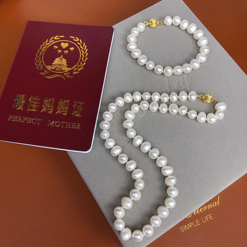 Freshwater pearl necklace bracelet set women, fashionable style mothers, a elders and mother-in-law on Moth
Freshwater pearl necklace bracelet set women, fashionable style mothers, a elders and mother-in-law on Moth