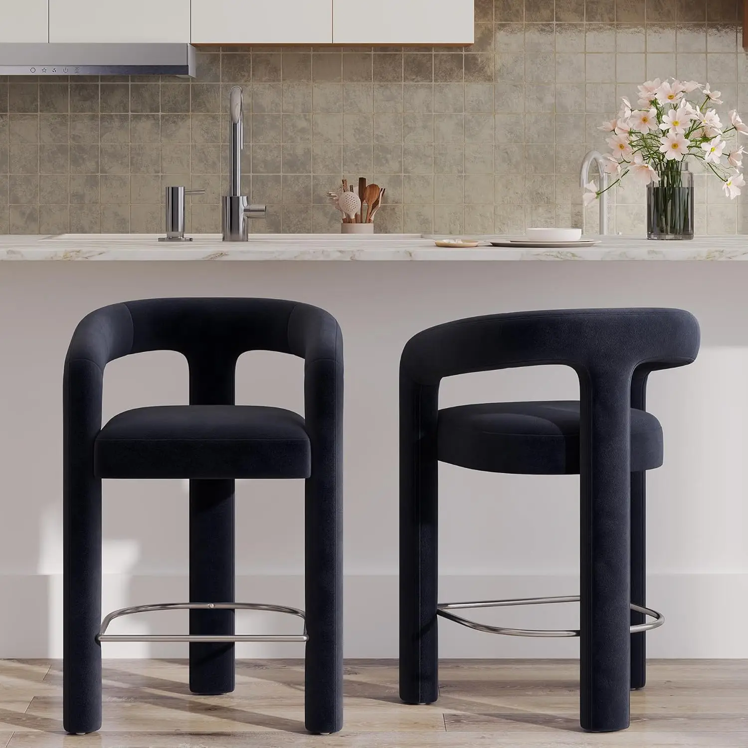 26-Inch Modern Black Bar Stools Tall Barrel Design Open Backs Velvet Upholstered Counter Height Chairs for Kitchen Island
26-Inch Modern Black Bar Stools Tall Barrel Design Open Backs Velvet Upholstered Counter Height Chairs for Kitchen Island