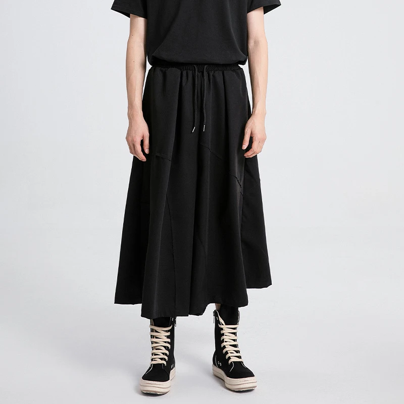 Men'S Casual Pants For Spring And Autumn, Dark Style, Unique And Trendy, With A Drapey Effect, Cropped Length, Combined With Dar
Men'S Casual Pants For Spring And Autumn, Dark Style, Unique And Trendy, With A Drapey Effect, Cropped Length, Combined With Dar