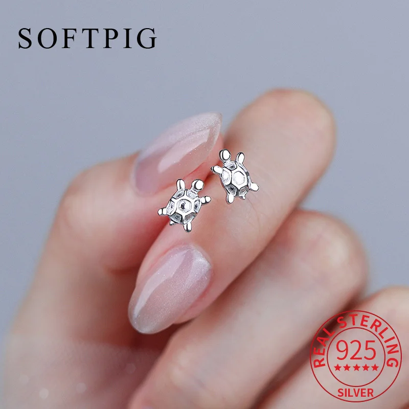 SOFTPIG Real 925 Sterling Silver Turtle Mini Stud Earrings for Women Cute Animal Fine Jewelry Minimalist Accessories
SOFTPIG Real 925 Sterling Silver Turtle Mini Stud Earrings for Women Cute Animal Fine Jewelry Minimalist Accessories