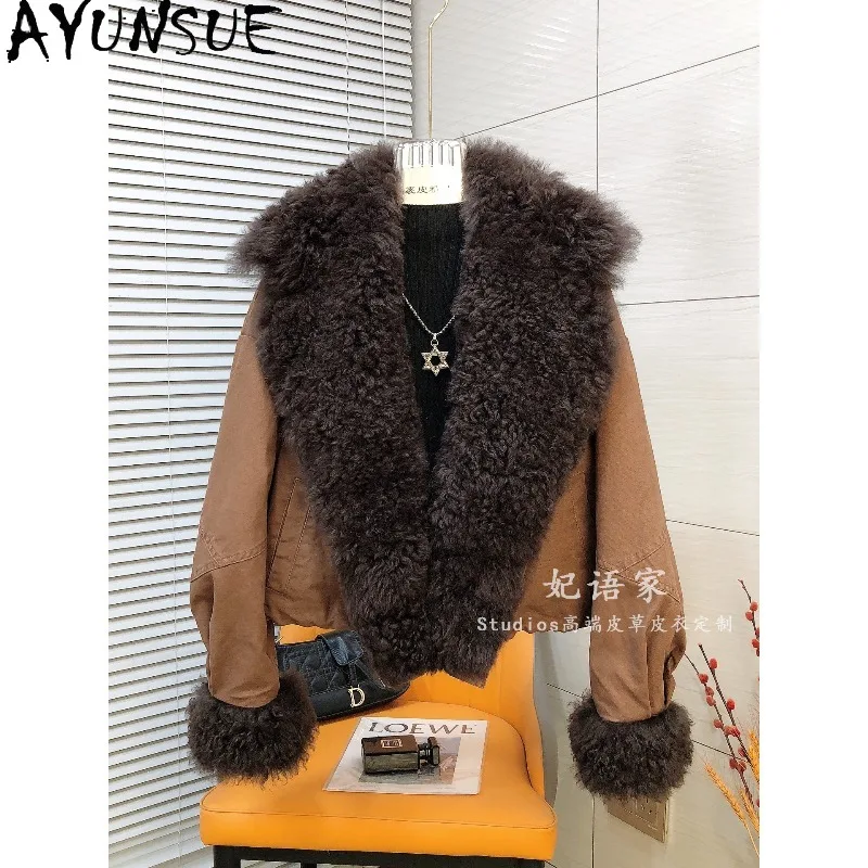 AYUNSUE Women's White Goose Down Coats Retro Lamb Wool Collar Outerwears Warm Winter Jacket Woman Clothes High Quality Jaqueta
AYUNSUE Women's White Goose Down Coats Retro Lamb Wool Collar Outerwears Warm Winter Jacket Woman Clothes High Quality Jaqueta
