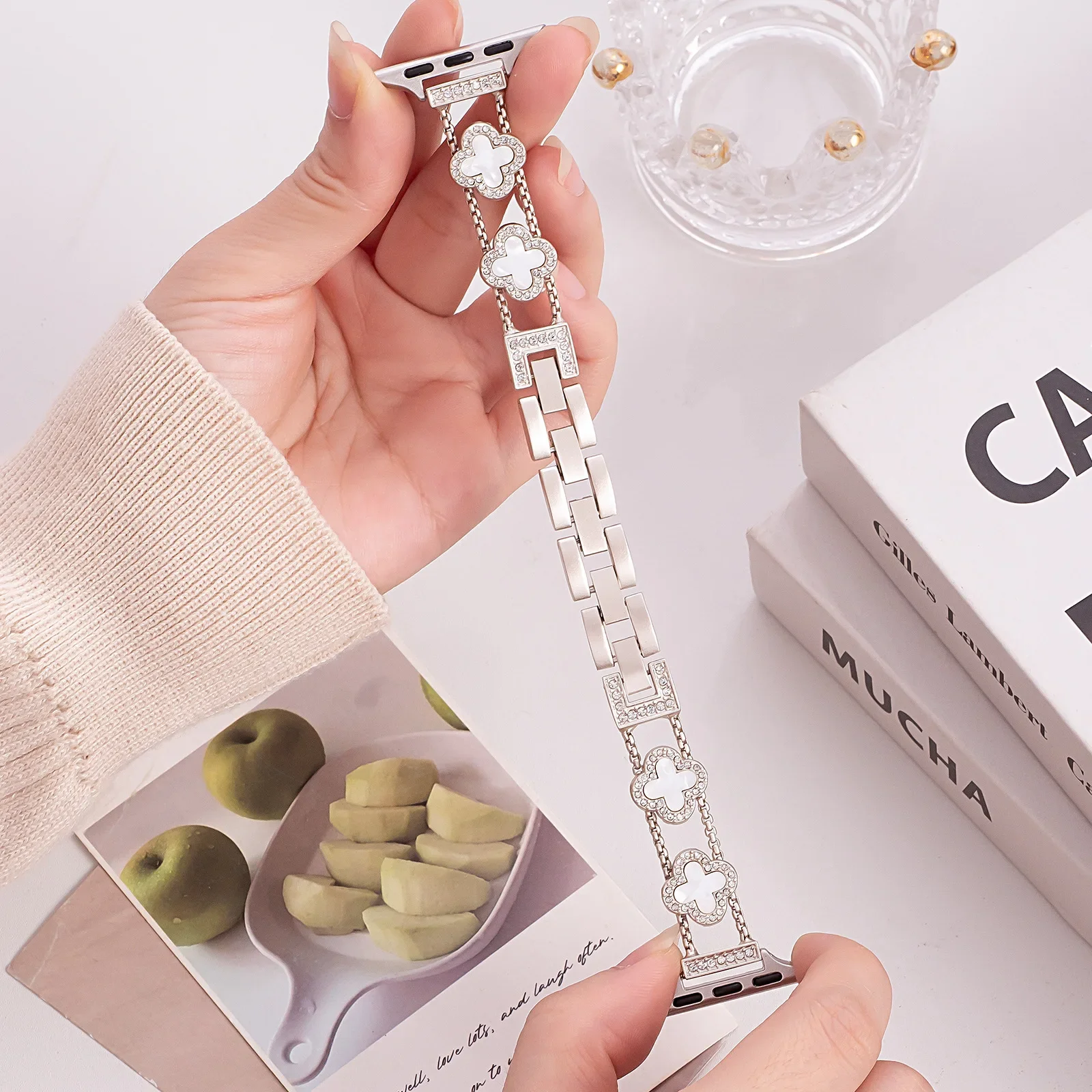 Металлический ремешок Four Leaf Clover для Apple Watch Band Series 10 46 мм 42 мм Ultra 2 49 мм iWatch 9 8 7 6 5 4 3 SE 45 мм 41 мм 44 мм 40 мм
Металлический ремешок Four Leaf Clover для Apple Watch Band Series 10 46 мм 42 мм Ultra 2 49 мм iWatch 9 8 7 6 5 4 3 SE 45 мм 41 мм 44 мм 40 мм