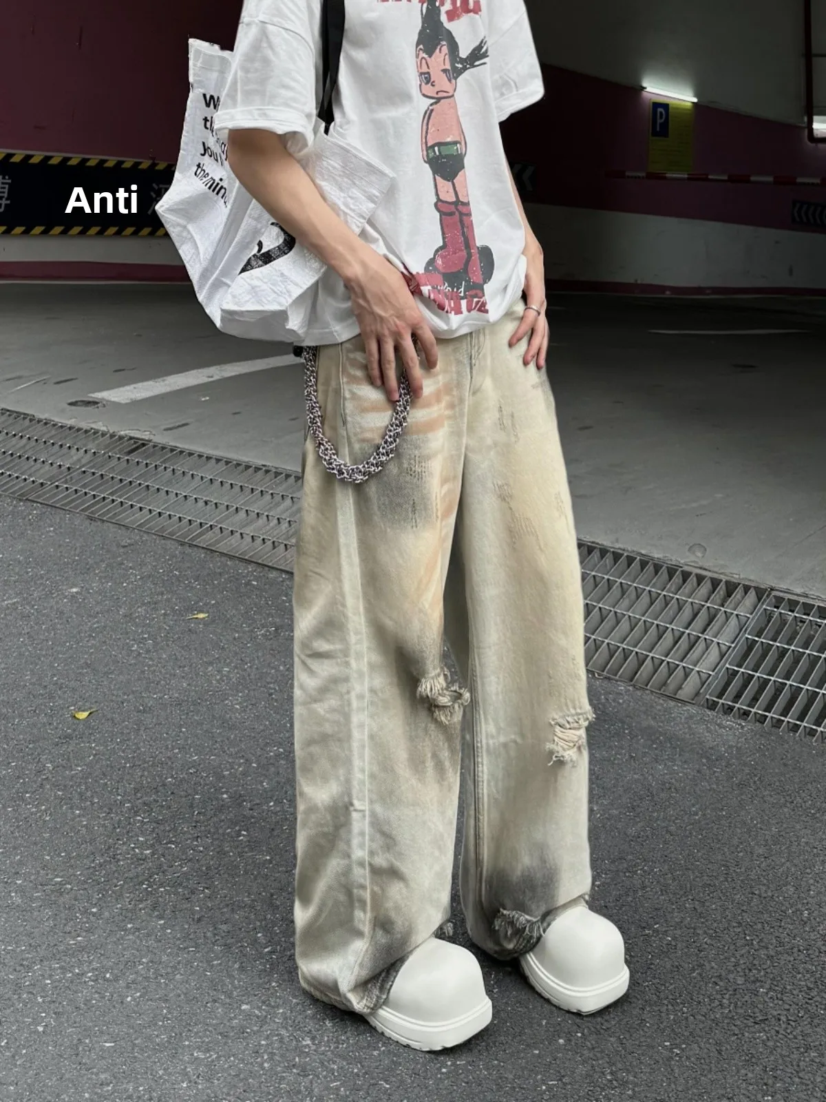 High Street Waed Vintage Hole Straight Leg Jeans Men Women Loose Wide Leg Casual Long Trousers Yellow Clay Dyeing
High Street Waed Vintage Hole Straight Leg Jeans Men Women Loose Wide Leg Casual Long Trousers Yellow Clay Dyeing