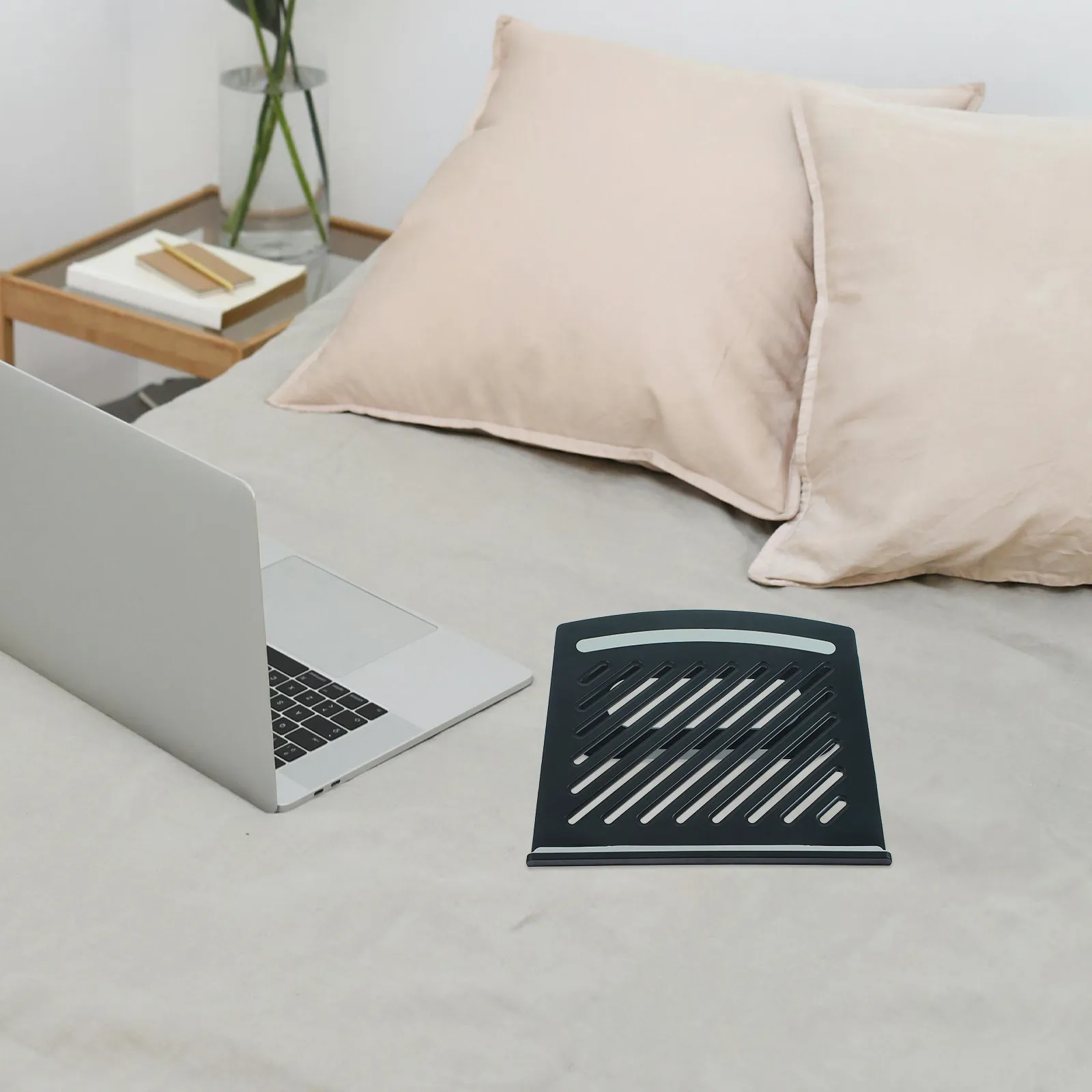Ventilated Foldable Laptop Stand Adjustable Desktop Riser Ergonomic Multi-Angle Laptop Elevator for Up to 17 Inch Devices Office
Ventilated Foldable Laptop Stand Adjustable Desktop Riser Ergonomic Multi-Angle Laptop Elevator for Up to 17 Inch Devices Office