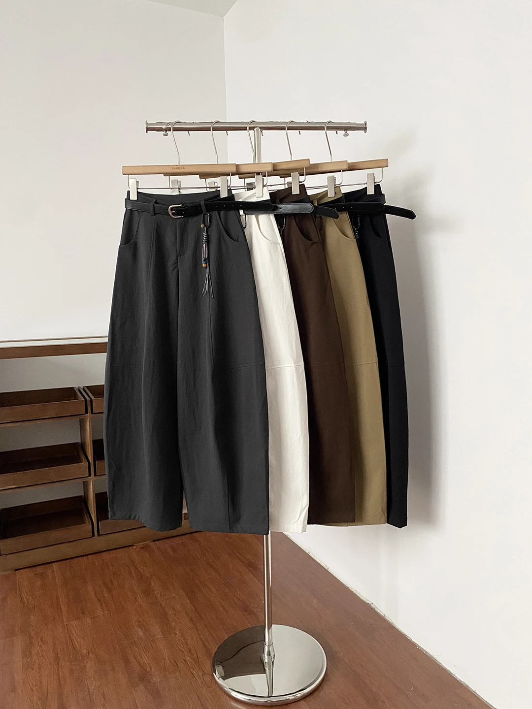 American Retro Design Wide Leg Pants Women's Spring 2026 Loose Lazy Style Slimming High Waist Knife Polyester Fiber
American Retro Design Wide Leg Pants Women's Spring 2026 Loose Lazy Style Slimming High Waist Knife Polyester Fiber