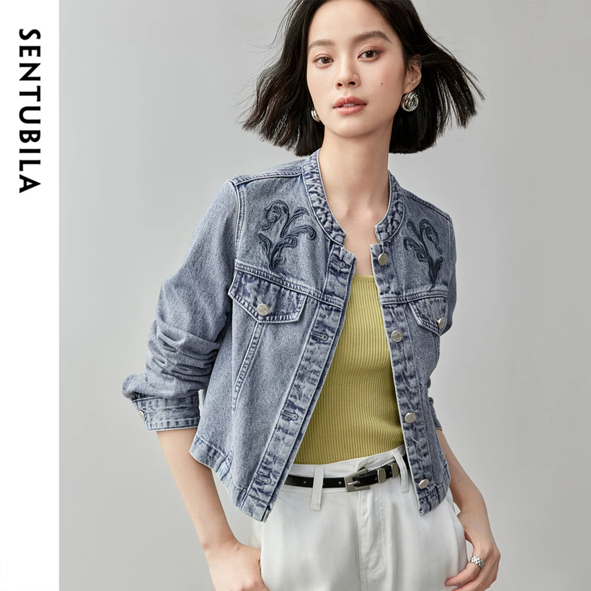 SENTUBILA 100% Cotton Embroidery Denim Coat Women 2024 Autumn Retro Washed Half Open Collar Single Breasted Coat W43W56033
SENTUBILA 100% Cotton Embroidery Denim Coat Women 2024 Autumn Retro Washed Half Open Collar Single Breasted Coat W43W56033