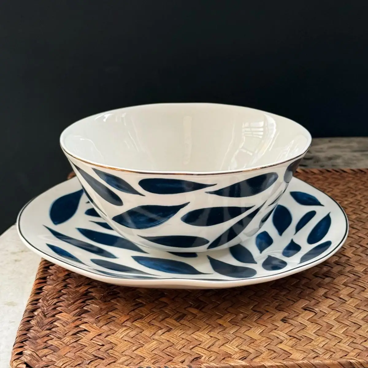 Lenox Ceramic Dinnerware Leaf Patterned Bowl Dish Irregular Flat Plate Soup Bowl Underglaze Chinese Style Home Decor
Lenox Ceramic Dinnerware Leaf Patterned Bowl Dish Irregular Flat Plate Soup Bowl Underglaze Chinese Style Home Decor