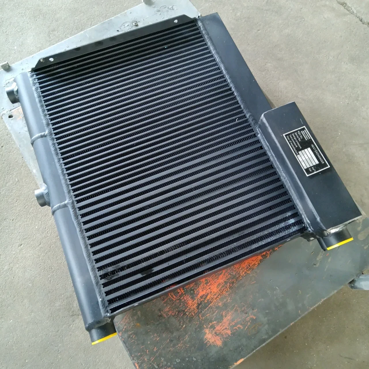 1614866108 1623047608 1621315202 1092000168 Cooler Industrial Air Compressor Parts
1614866108 1623047608 1621315202 1092000168 Cooler Industrial Air Compressor Parts
