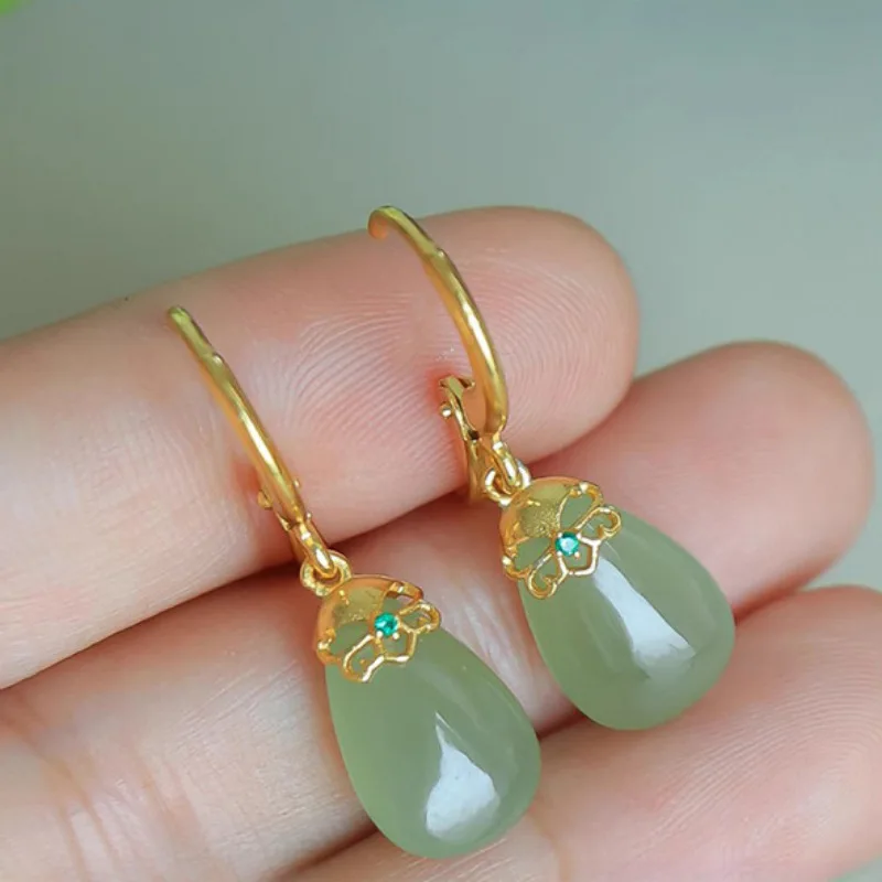 Original natural Hetian jade fresh orchid earrings Chinese style retro unique ancient gold charm women's silver jewelry
Original natural Hetian jade fresh orchid earrings Chinese style retro unique ancient gold charm women's silver jewelry