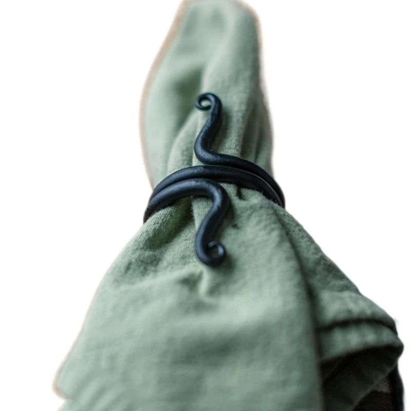 *Iron Napkin Ring Vintage Decorative Household Tableware Dining Buckle Hotel Restaurant Storage Buckle
*Iron Napkin Ring Vintage Decorative Household Tableware Dining Buckle Hotel Restaurant Storage Buckle
