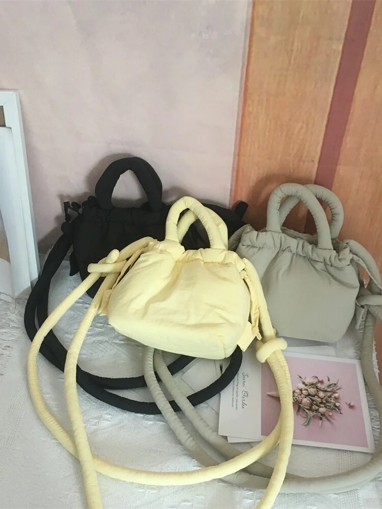 Сложенная женская сумка через плечо, повседневная женская сумка из полиэстера, универсальная хлопковая женская сумка с зажимом для подмышек
Сложенная женская сумка через плечо, повседневная женская сумка из полиэстера, универсальная хлопковая женская сумка с зажимом для подмышек