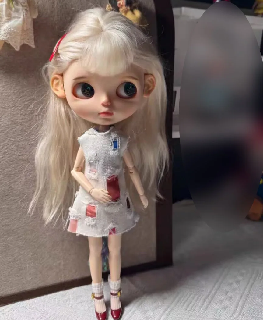 1pcs leisure style 2025 Blythe/landoudou Denim dress (Fit for Lulu,ymy24,Ob22,24,26,zone, Jenny)
1pcs leisure style 2025 Blythe/landoudou Denim dress (Fit for Lulu,ymy24,Ob22,24,26,zone, Jenny)