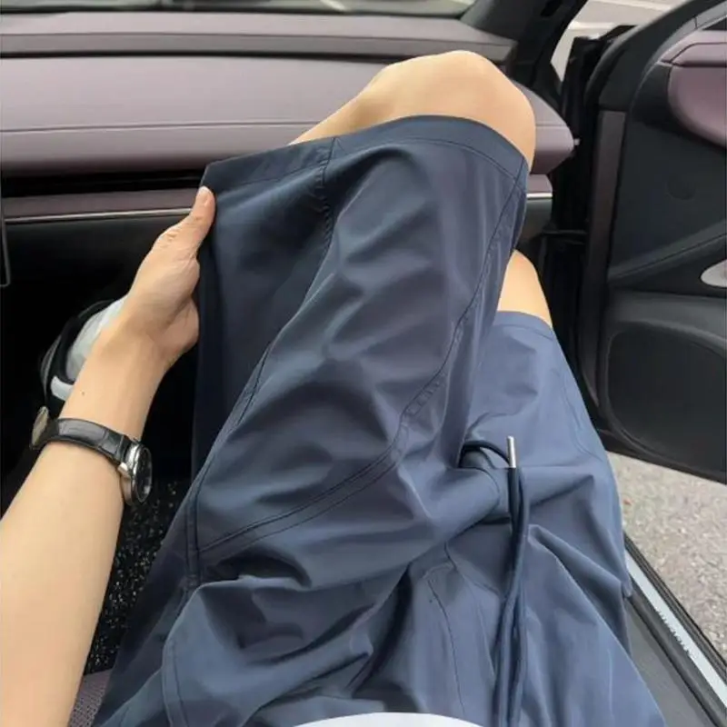 American Style Quick Dry Ice Silk Shorts Men's Fitness Sports Summer Beach Training Pants Casual Loose Fit Thin Polyester
American Style Quick Dry Ice Silk Shorts Men's Fitness Sports Summer Beach Training Pants Casual Loose Fit Thin Polyester