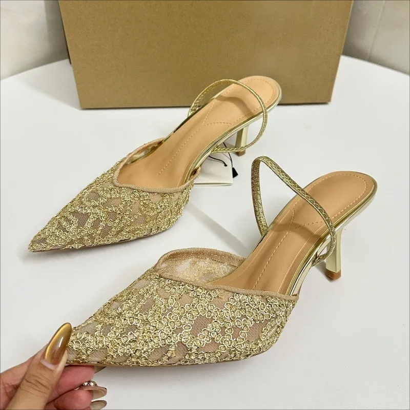 Embroidered Mesh Women Sandals Wedding Pumps Elegant Pointed Toe Gold Party Stilettos Big Size Fashion Ladies High Heels Shoes
Embroidered Mesh Women Sandals Wedding Pumps Elegant Pointed Toe Gold Party Stilettos Big Size Fashion Ladies High Heels Shoes