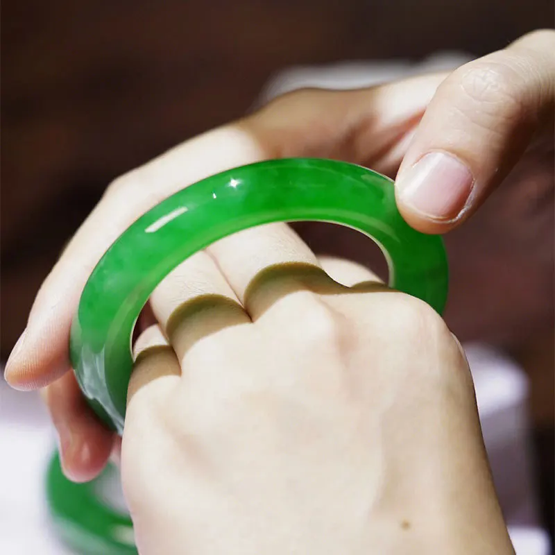 Natural Myanmar Jade Jade 54mm-62mm bracelet Princess jewelry bracelet send mom send girlfriend gift
Natural Myanmar Jade Jade 54mm-62mm bracelet Princess jewelry bracelet send mom send girlfriend gift