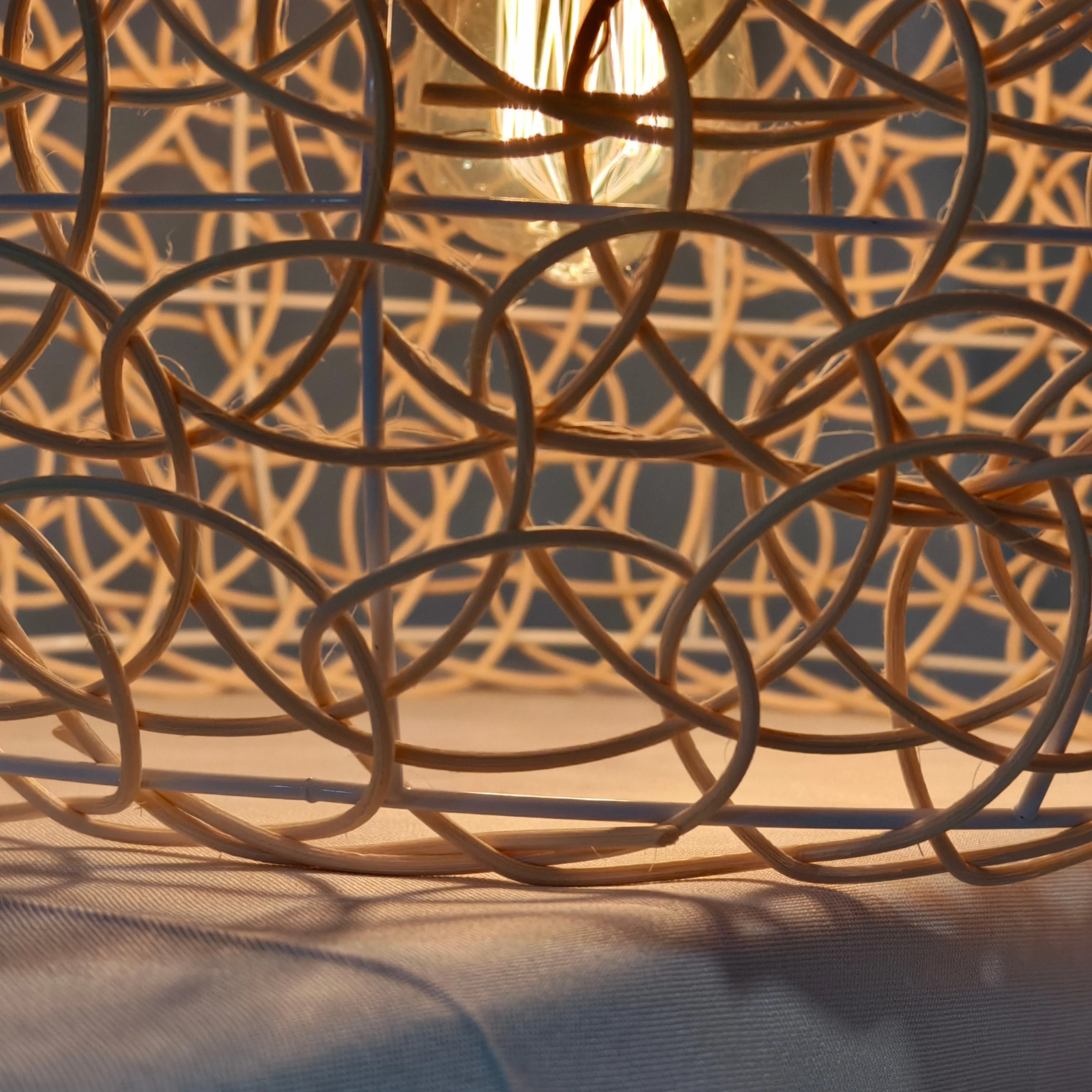 Handmade Rattan Woven Lampshade Pendant Lights E27 Adjustable Hanging Lamps Industrial Retro Chandeliers for Living Room Kitchen
Handmade Rattan Woven Lampshade Pendant Lights E27 Adjustable Hanging Lamps Industrial Retro Chandeliers for Living Room Kitchen
